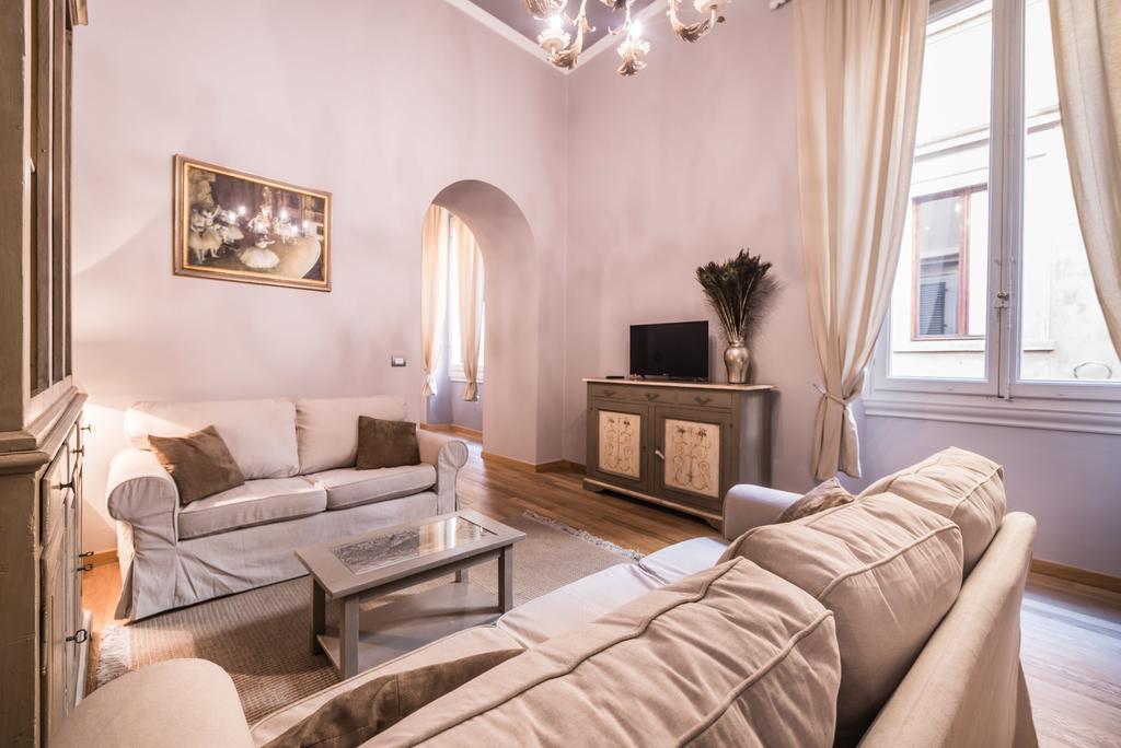 Stunning Apt 5min Walk to Duomo Florenz Exterior foto